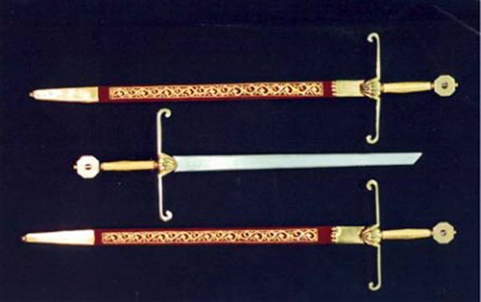 10 thanh kiếm huyền thoại trong lịch sử thế giới