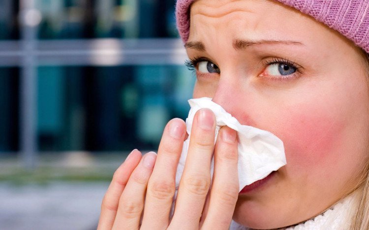 5 cách phòng tránh viêm mũi dị ứng lúc chuyển mùa