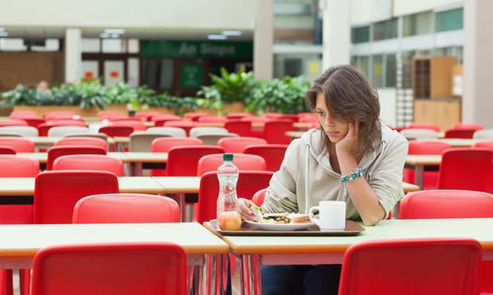 Ăn một mình thật sự có hại?