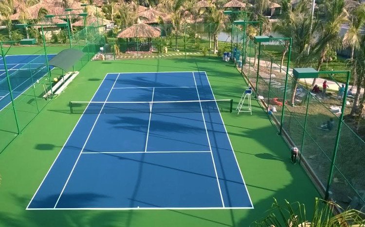 Ảnh hưởng của chất liệu bề mặt sân tới trận đấu tennis