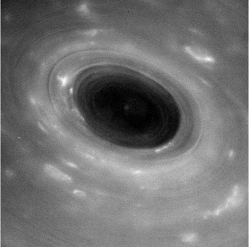 Ảnh siêu bão sao Thổ tàu Cassini gửi về từ cõi chết