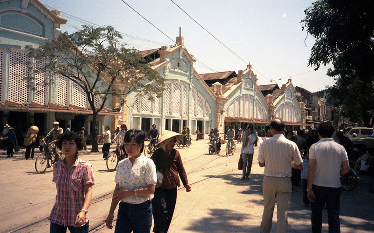 Ảnh xưa quý giá về chợ Đồng Xuân Hà Nội