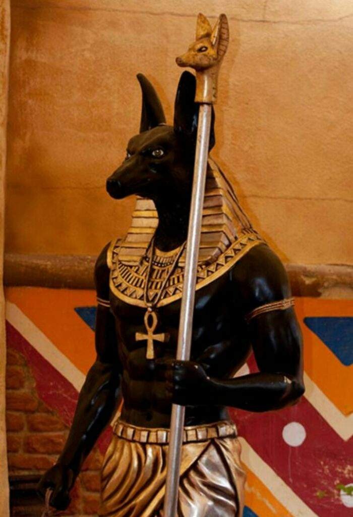 Anubis – Vị thần đầu chó quản cõi chết của người Ai Cập cổ đại