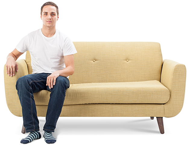 Bắt thóp tính cách người khác qua 12 kiểu ngồi ghế sofa