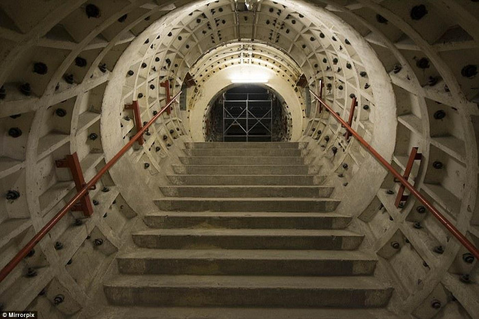 Bên trong đường hầm chiến tranh bí mật ở London