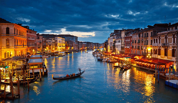 Bí quyết xây dựng thành phố nổi Venice