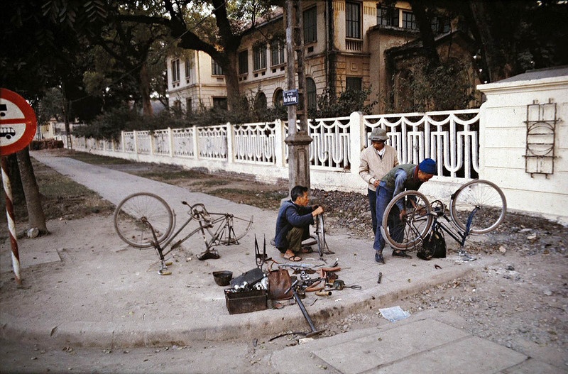 Bộ ảnh màu Hà Nội những năm 1970 gợi cảm xúc bồi hồi