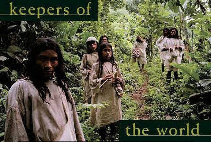Bộ tộc sống giữa rừng sâu nhưng biết hết mọi việc diễn ra khắp thế giới