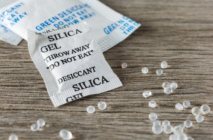 Bước đầu tìm ra chất hút ẩm mới hiệu quả gấp đôi silica gel