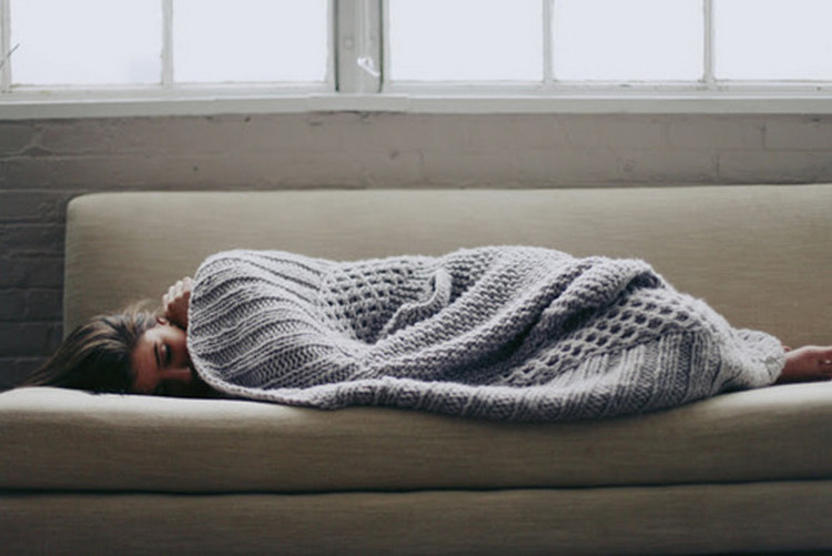 Chất lượng giấc ngủ cũng liên quan đến độ dày mỏng của chiếc chăn mà bạn đắp