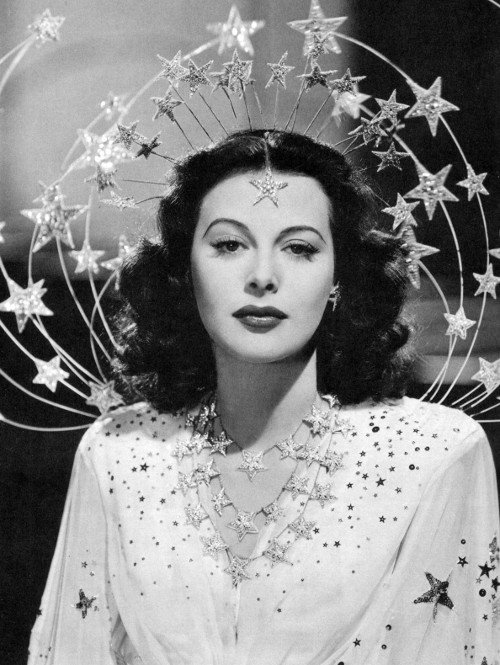 Cuộc đời và sự nghiệp của diễn viên kiêm nhà toán học Hedy Lamarr