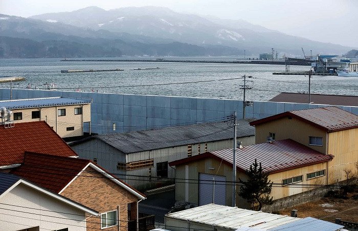 Cuộc sống bên trong bức tường chắn sóng tại Nhật Bản 7 năm sau thảm họa kép xảy ra