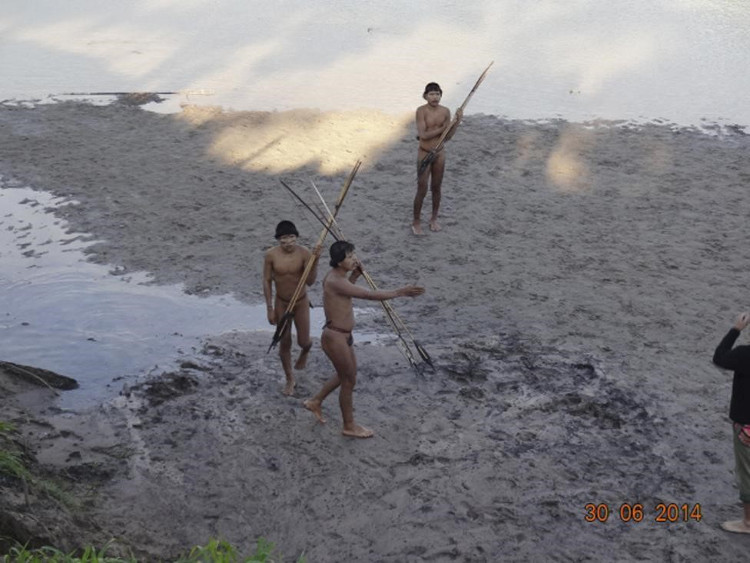 Cuộc sống nguyên thủy của các bộ tộc trong rừng Amazon