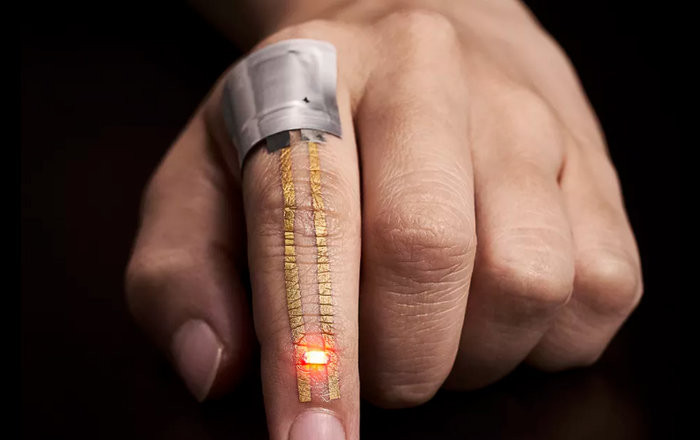 Đây là thiết bị đeo siêu mỏng được cấy trực tiếp vào da