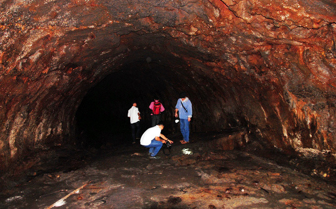 Di tích thời tiền sử trong hang động núi lửa ở Đắk Nông