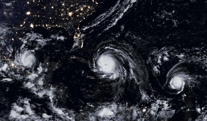 Điều gì tạo ra sức mạnh bất thường của mùa bão 2017?