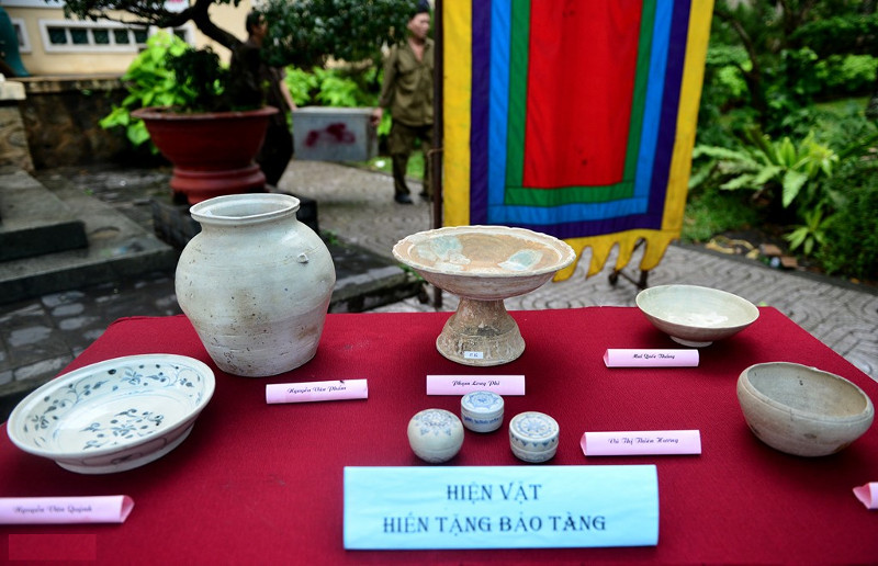 Đồ quý hiếm của cung đình thời Nguyễn ở Sài Gòn