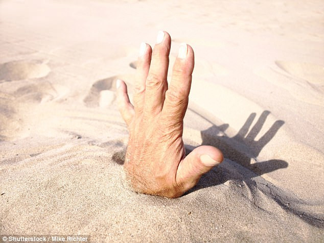 Giải mã một trong những cái chết đáng sợ nhất lịch sử: cát lún