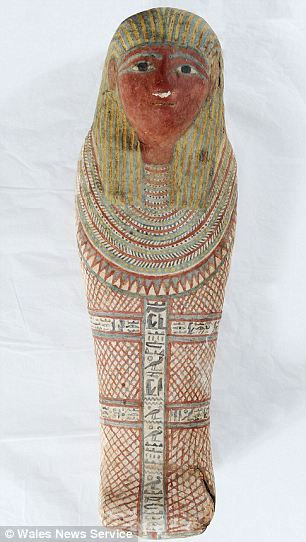 Giải mã thành công xác ướp tí hon “mặt đỏ” thời Ai Cập cổ đại