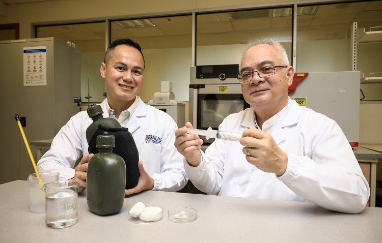 Giáo sư gốc Việt chế tạo siêu vật liệu có thể cứu người từ vải cũ