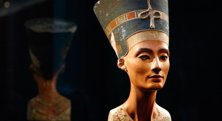 Gương mặt phục dựng của nữ hoàng tuyệt sắc Ai Cập gây tranh cãi