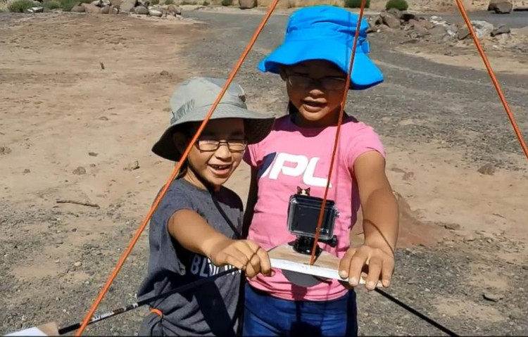 Hai cô bé Mỹ giúp NASA thu thập dữ liệu nhật thực