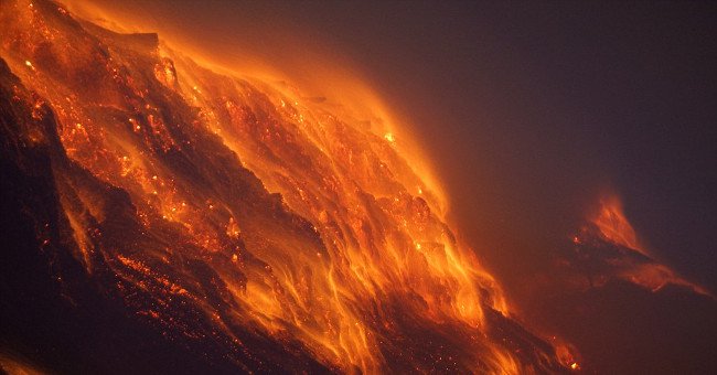 Hiểm họa khôn lường từ ngọn lửa bất tử 6.000 năm âm ỉ cháy không tắt