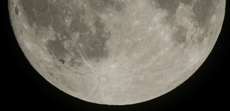 Hình ảnh siêu trăng 2017 trên bầu trời các nước