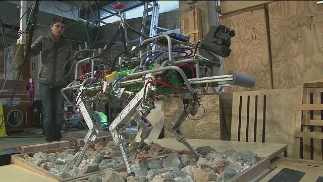 Italy phát triển loại robot bốn chân cho các vùng bị thảm họa