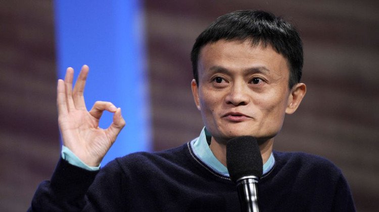 Jack Ma: Robot sẽ thua khi gây chiến với con người