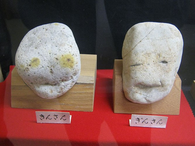 Khám phá bảo tàng đá mặt người có một không hai trên thế giới