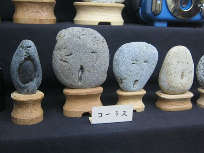 Khám phá bảo tàng đá mặt người có một không hai trên thế giới