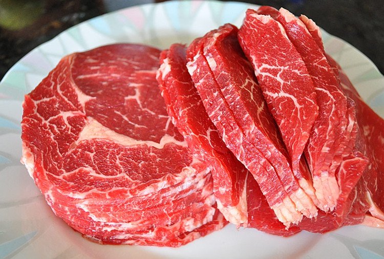 Khuyến cáo hạn chế thịt đỏ trong khẩu phần ăn
