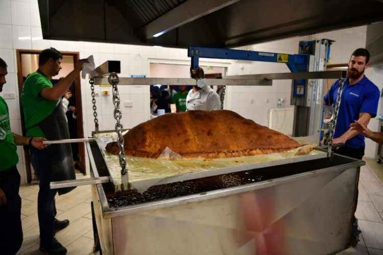 Kỷ lục mới về chiếc bánh gối lớn nhất thế giới