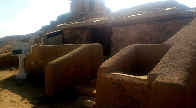Lần đầu mở hầm mộ bị nguyền rủa bí ẩn ở Ai Cập