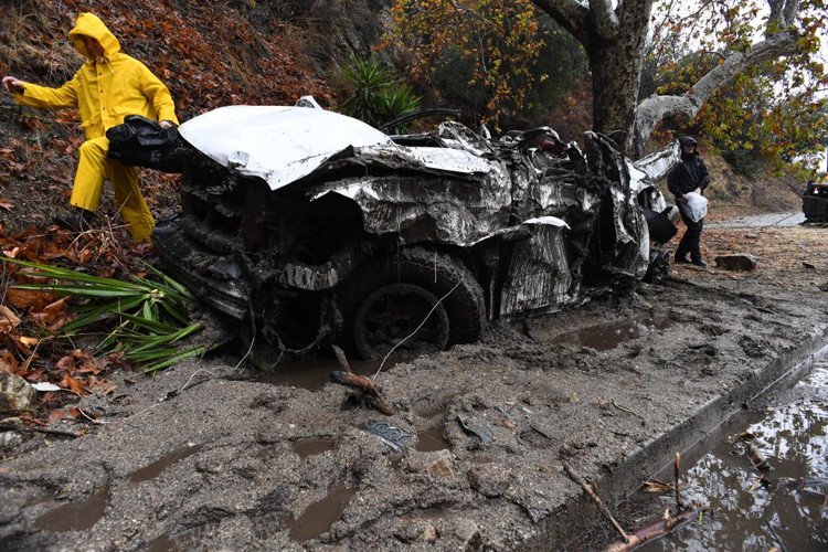 Lở bùn từ thảm họa cháy rừng ở California, 13 người thiệt mạng