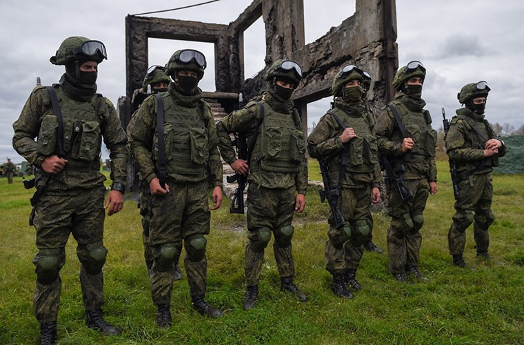 Lý do khiến bộ quân phục chiến binh tương lai Ratnik của Nga trở nên đáng sợ