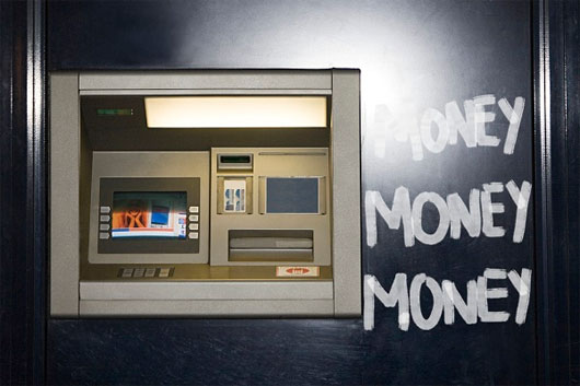 Máy ATM chống trộm bằng acid