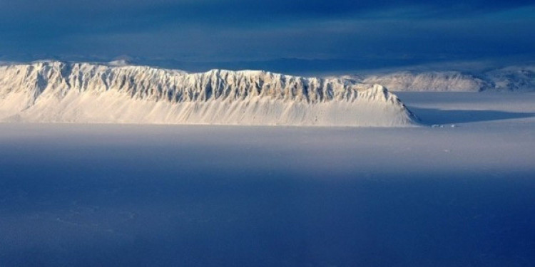 Mẹ Tự nhiên là thủ phạm xóa sổ một nửa băng Bắc Cực