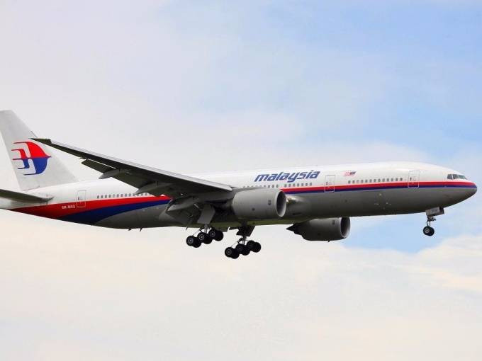 MH370 không có người điều khiển khi lao xuống biển