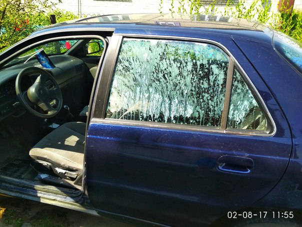 Mỹ: Ô-tô suýt bị thiêu rụi vì tài xế để quên chai nước trong xe và bài học cho tất cả chúng ta
