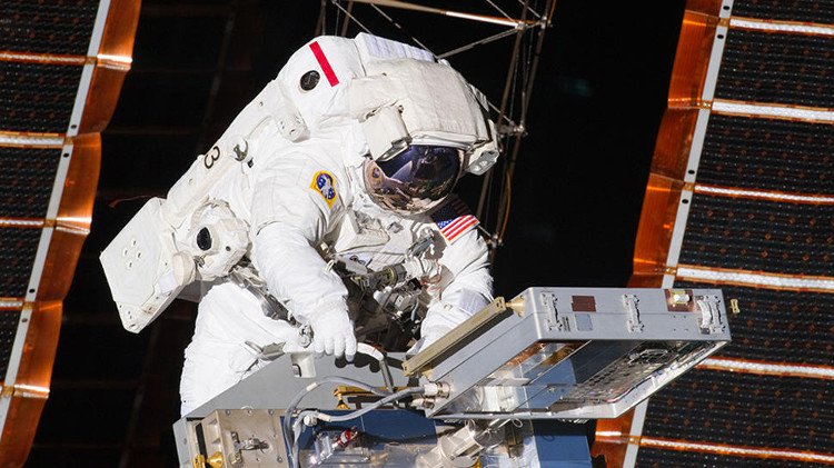 NASA xúc tiến thương mại hóa Trạm Vũ trụ quốc tế ISS