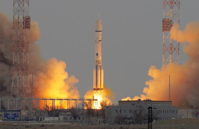Nga phát triển siêu tên lửa xây căn cứ trên Mặt Trăng