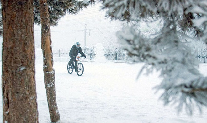 Người Nga đua xe đạp giữa trời lạnh -40 độ C