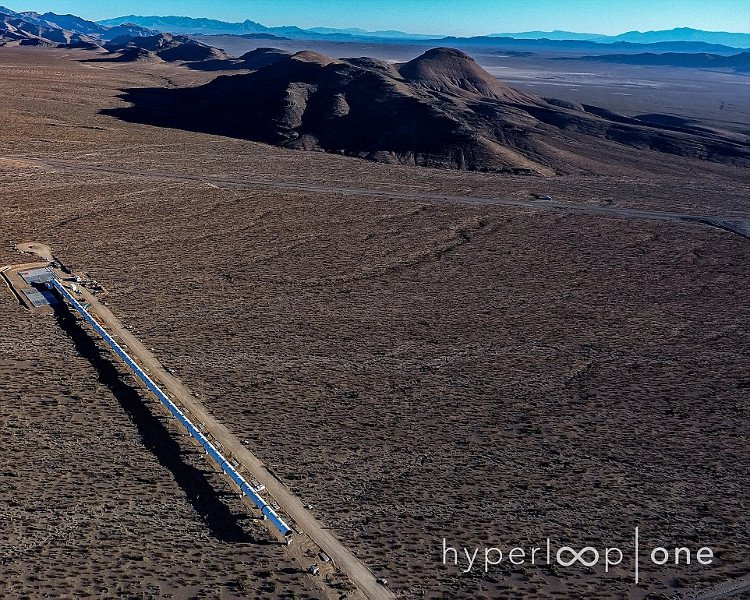 Những hình ảnh đầu tiên về đoàn tàu chạy với tốc độ 1.220km/h