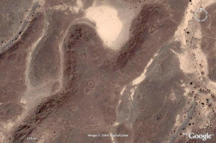 Những hình ảnh kì lạ nhất của Trái đất trên Google Earth