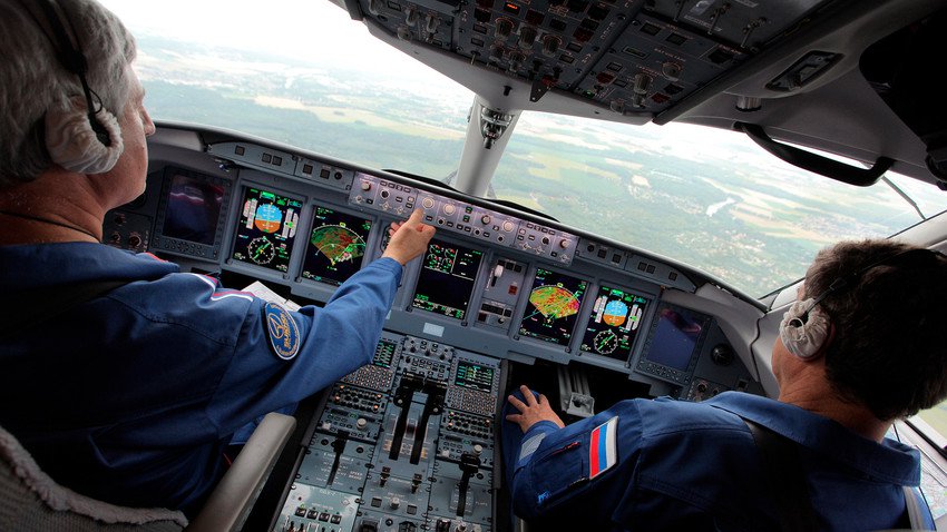 Những pha thoát hiểm thần kỳ của phi công Nga tài năng