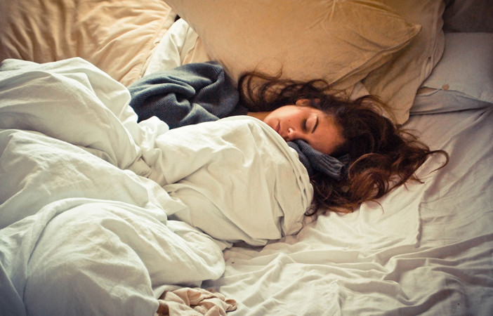 Những thói quen khi ngủ khiến cơ thể bạn càng ngày càng yếu