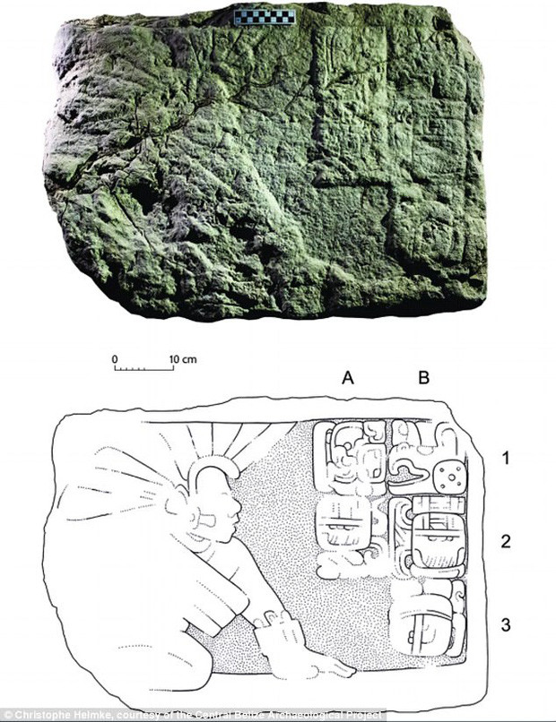 Phiến đá 1.400 năm tuổi tiết lộ một sự thật rợn người của người Maya