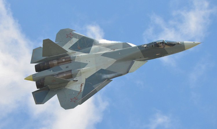 Quân đội Nga công bố video cho thấy khả năng đáng kinh ngạc của Su-57